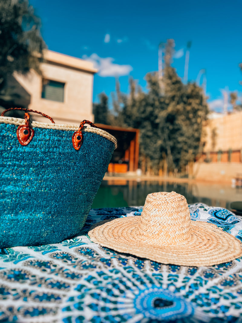 Groothandel Bohemida: strandkleed, roundie en strandtas bij het zwembad