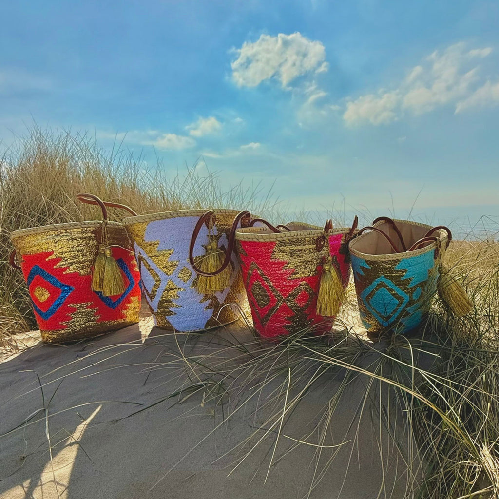 Boho rieten strandtas Aztec goud multi, samen met andere Aztec tassen