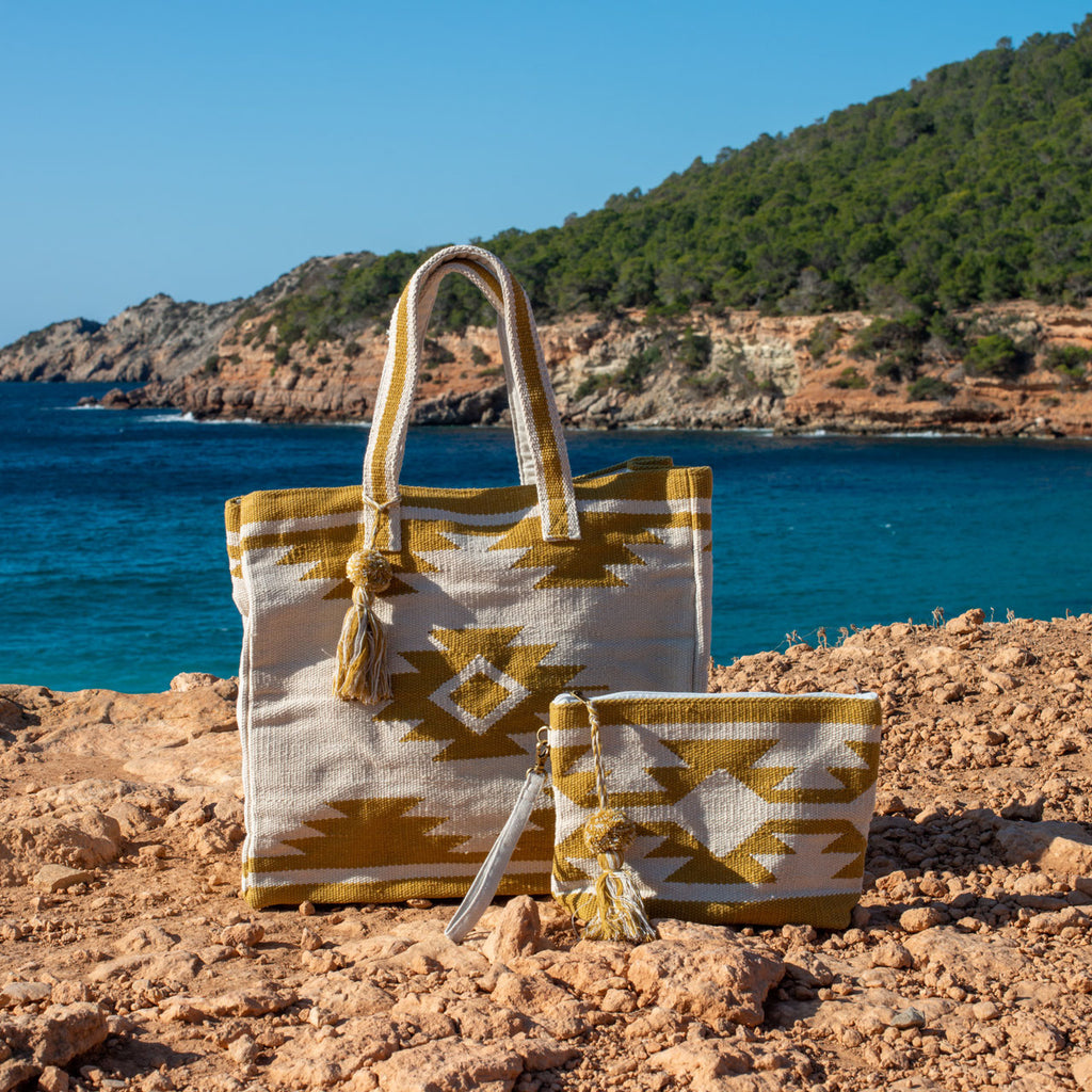 Hippie shopper oker en beige, samen met de bijpassende clutch
