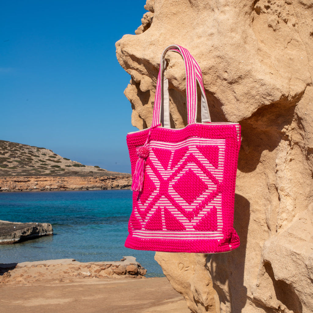 Ibiza beach bag fuchsia, close up of the pattern