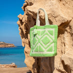 Ibiza strandtas Soft groen, vooraanzicht in de zon