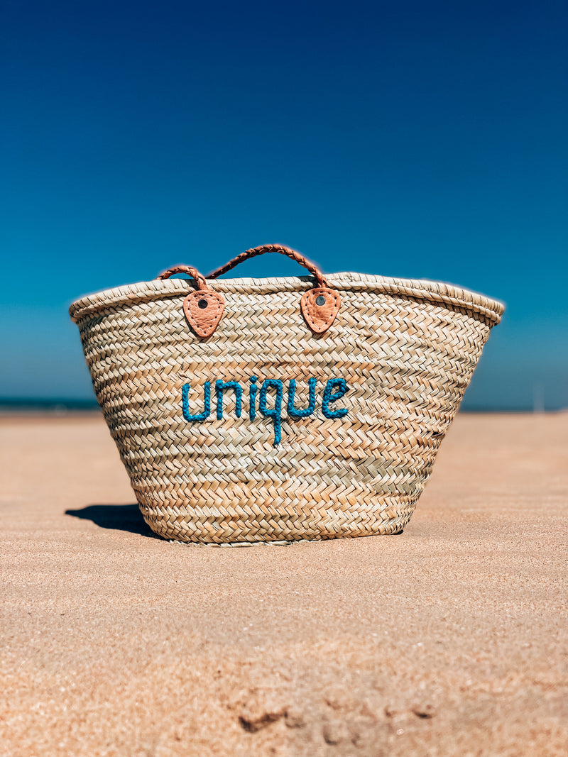 Rieten strandtas met geborduurd logo Unique