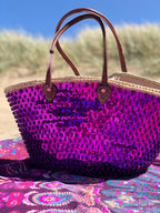Straw beach bag with sequins purple, close up of the purple sequins