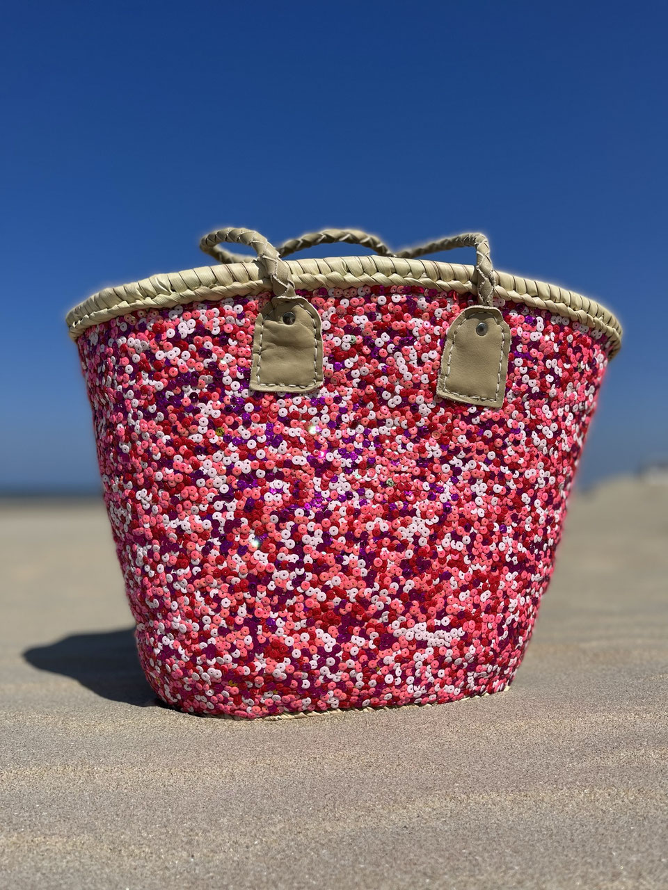 Straw beach bag with sequins pink, red and white, front view