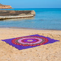 XXL strandlaken Multi Ibiza 235x220 cm, uitgespreid op het strand