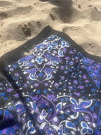XXL strandlaken Night Star 235x220 cm, op het zand