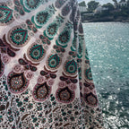 XXL strandlaken Seashell 235x220 cm, close-up van de mandala