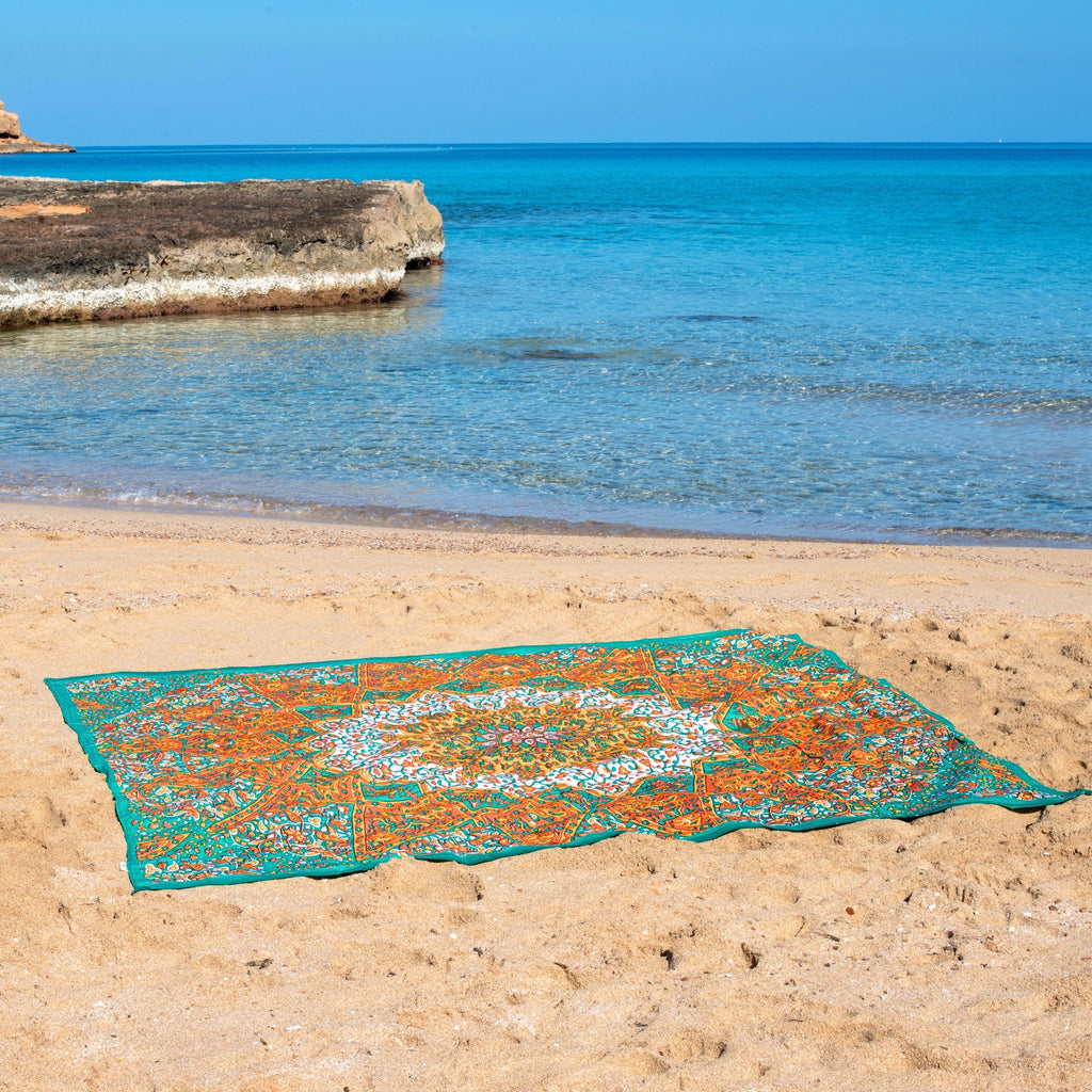 XXL beach towel Tropical Star 235x220 cm, spread out on the beach