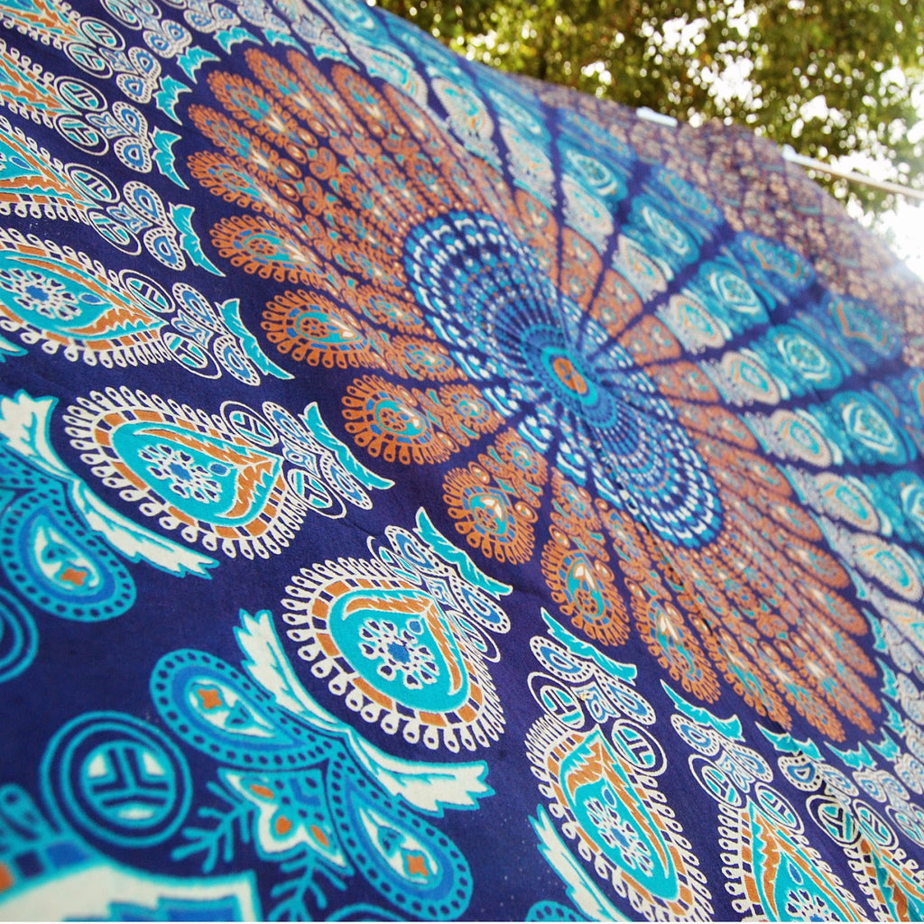 XXL beach towel Blue Paradise 235x220 cm, close up of the mandala